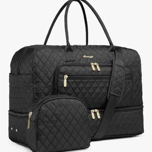 NWT Elegant Black Quilted Travel Bag Set